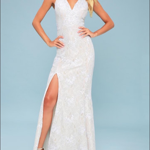 Dress the Population Dresses & Skirts - DRESS THE  POPULATION IRIS WHITE LACE & NUDE GOWN